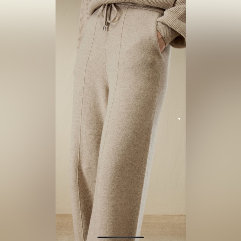 Fluid cashmere sweatpants